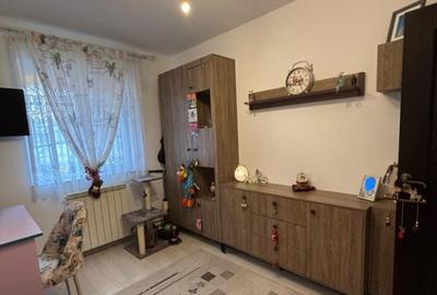 Apartament cu 3 camere semidecomandat în Tomis IV - 13