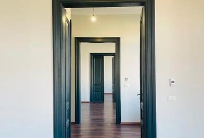 Apartament cu 3 camere semidecomandat, mobilat în Sinaia - 6