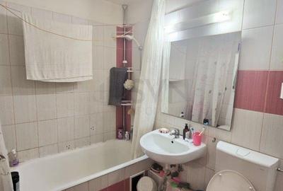 Apartament cu 3 camere decomandat în Crângași - 9
