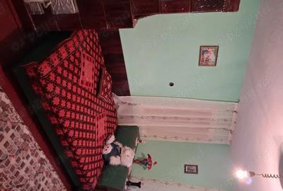 Casă cu 6 camere cu Teren 860 Mp în Tufești - 1