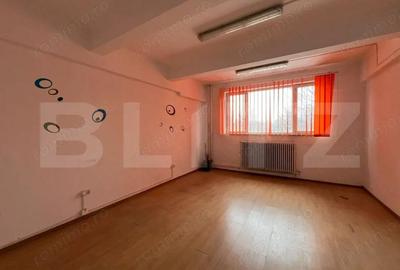 Spațiu comercial, de 25 mp, în Central - 2