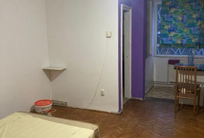 Garsonieră decomandată în Central - 7