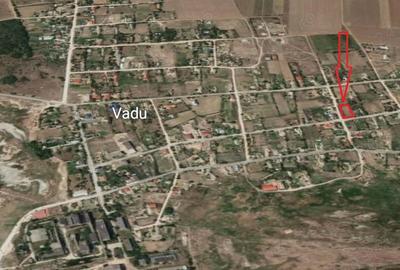 Teren de 1500 mp, în Vadu - 3