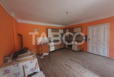 Casa de vanzare in Grid 87 mp utili + anexe beci si sura - 5