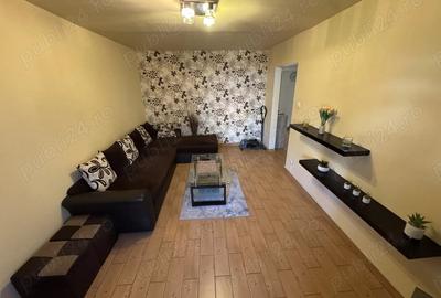 Apartament cu 3 camere decomandat în Girocului - 7
