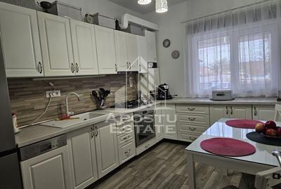 Triplex cu 3 camere, 2 bai, regim de inaltime P+1, Sanandrei - 2