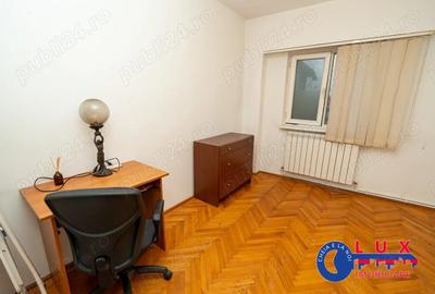 Apartament cu 3 camere în Central - 3