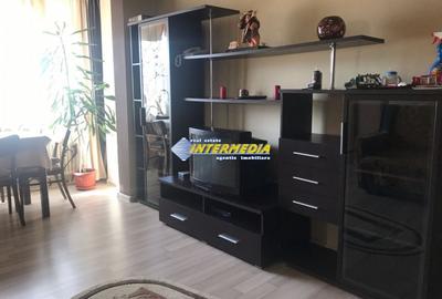 Apartament cu 3 camere semidecomandat, mobilat în Cetate - 2