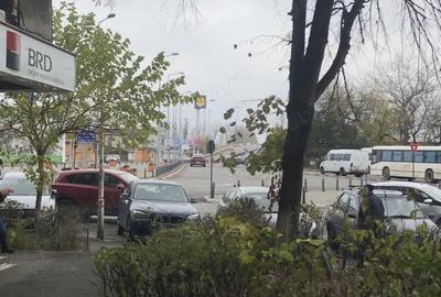 Spațiu comercial, de 25 mp, în Central - 7