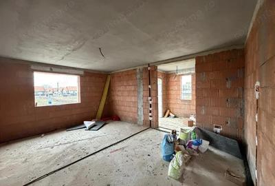 Casa individuala 4 camere, 120mp utili, 405mp teren in Utvin - 15