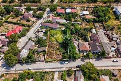 Teren intravilan intre case - 978 mp cu fundatie  - Tuzla, Constanta