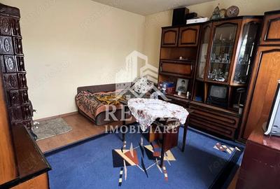 PRET NOU - Casa de vanzare construc?ie solida ?i spa?ioasa - 7