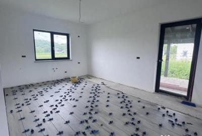 Casă cu 5 camere cu Teren 800 Mp în Horodnic - 2