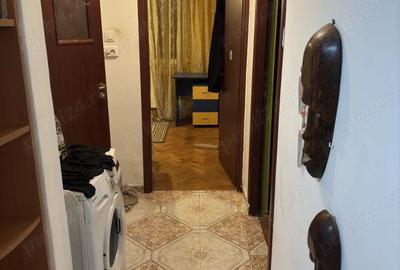 Apartament cu 3 camere decomandat în Titan - 4