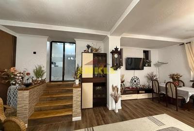 De vanzare apartament + teren generos in apropiere - 2