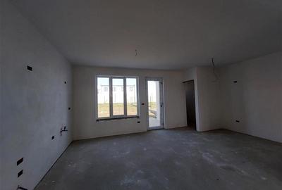 Duplex cu 4 camere cu Canalizare în Vladimirescu - 6