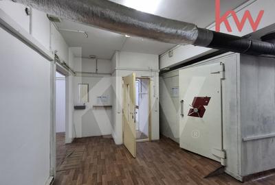 Spațiu industrial, de 220 mp, în 1 Mai - 6