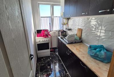 Apartament cu 3 camere semidecomandat în Cetății - 1