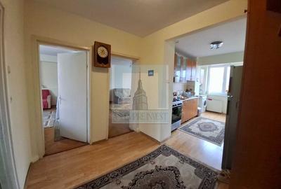 Apartament 3 camere in casa/vila, et. 1-zona Piata de Miercuri - 3