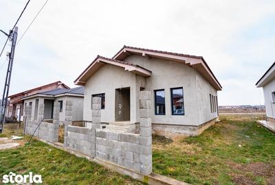 Casă cu 3 camere cu Teren 300 Mp în Tileagd - 1