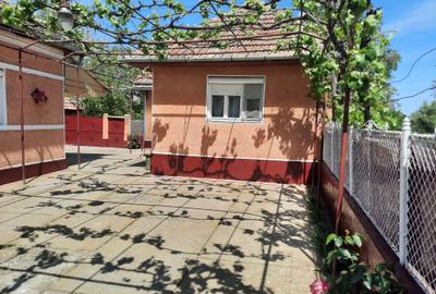 Casă cu 4 camere în Central - 3