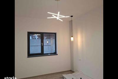 Casă cu 4 camere cu Teren 250 Mp în Malu Mare - 3
