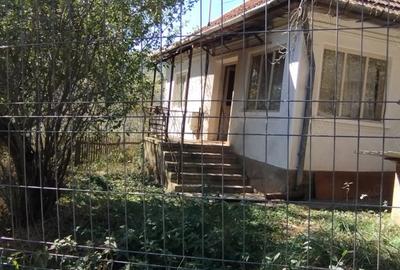 Casă cu 2 camere în Oprișești - 10