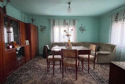 Casă cu 2 camere în Moldovenești - 4