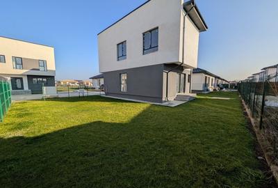 Casă individuală cu 4 camere cu Canalizare în Tunari - 2