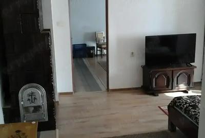 Apartament cu 2 camere la casa in Cristian - 6