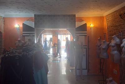 Spațiu comercial, de 80 mp, în Central - 3