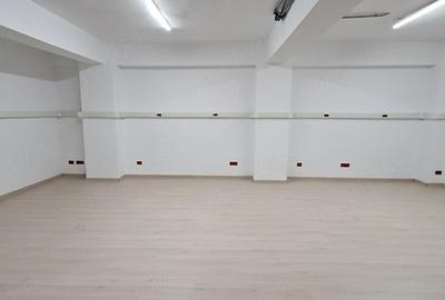 Spațiu comercial, de 200 mp, în Ultracentral - 3