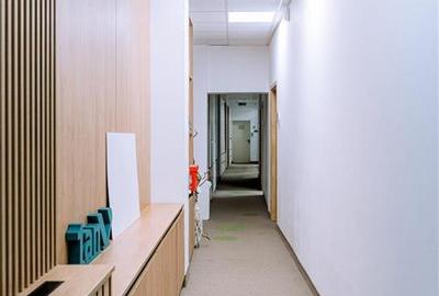 CLADIRE ULTRACENTRALA ORADEA DE INCHIRIAT/ MOBILATA/LOCURI DE PARCARE - 13