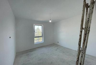 Casă cu 5 camere cu Teren 440 Mp în Ghiroda - 7