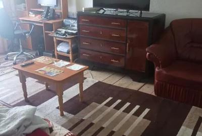 Apartament cu 4 camere decomandat în Burdujeni