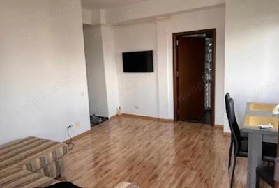 Apartament cu 3 camere decomandat, mobilat în Vitan