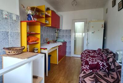Apartament cu 2 camere semidecomandat, mobilat în Micro 16 - 6