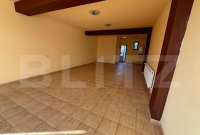 Spa?iu de inchiriat, 55 mp utili, zona Micro 4 - 5