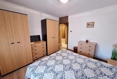 Apartament cu 3 camere decomandat în Mioriței - 9