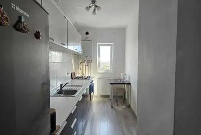 Apartament cu 2 camere în Complex Studențesc