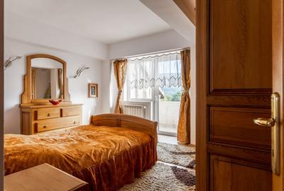 De investitit in apartament central -dormitor 35 mp,  vedere panoramica-Humor - 2