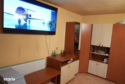 Casă cu 4 camere cu Teren 1100 Mp în Gepiu - 10