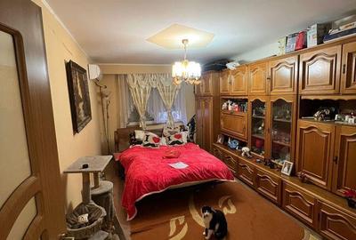 Apartament cu 2 camere decomandat în Careiului