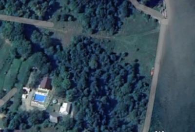 Teren de 8000 mp, în Chiuzbaia