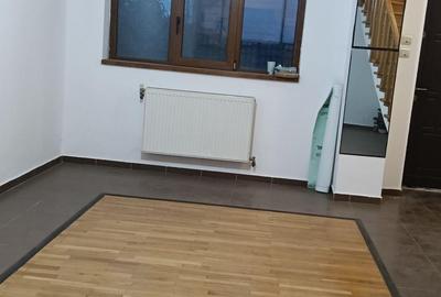 Casă cu 5 camere decomandat cu Teren 120 Mp în Rahova - 2
