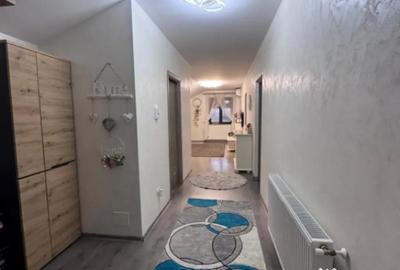 Apartament cu 3 camere decomandat în Central - 2