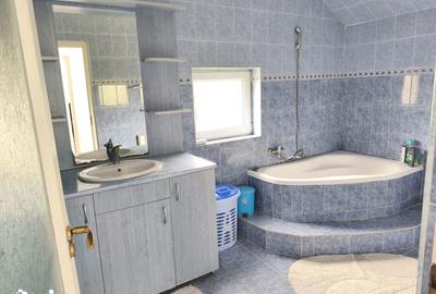 Casă cu 3 camere cu Teren 400 Mp în Acățari - 12