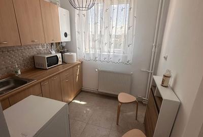 Apartament cu 2 camere decomandat în Circumvalațiunii - 8