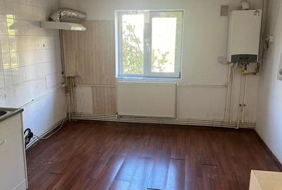 Apartament cu 2 camere decomandat în 1 Mai - 5