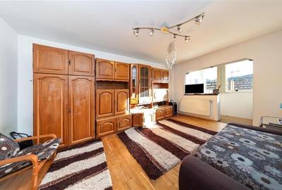 Vanzare apartament 3 camere,zona Judetean, etaj intermediar - 1